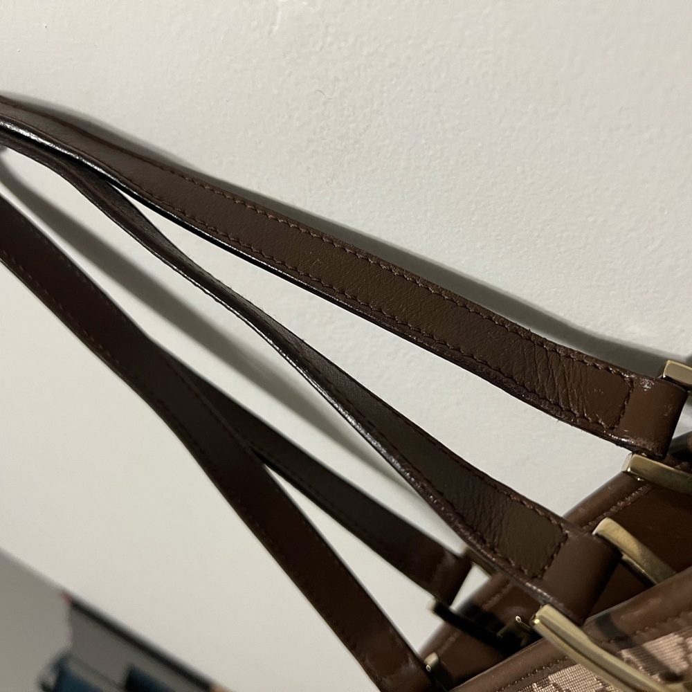 Authentic Small Gucci Tote - Picture 7 of 14